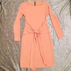 NWOT Go Couture Long Sleeve Front Tie Midi Dress